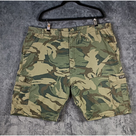 Wrangler Other - Camouflage Cargo Shorts Men Size 44 Big Tall Tactical Outdoor Grunge Woodland